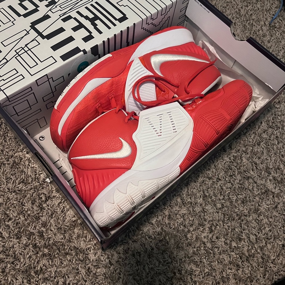 Nike Kyrie 6